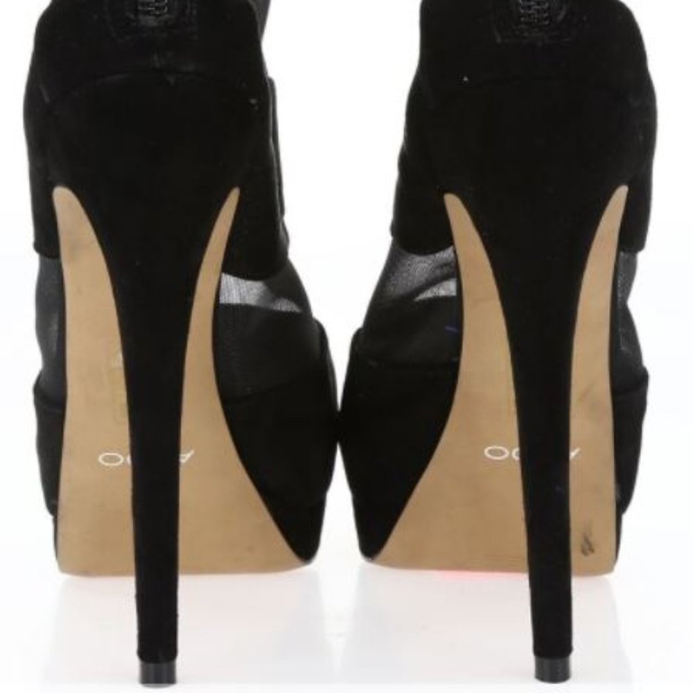 $5 SALE……Aldo, Suede and Vented platform heels